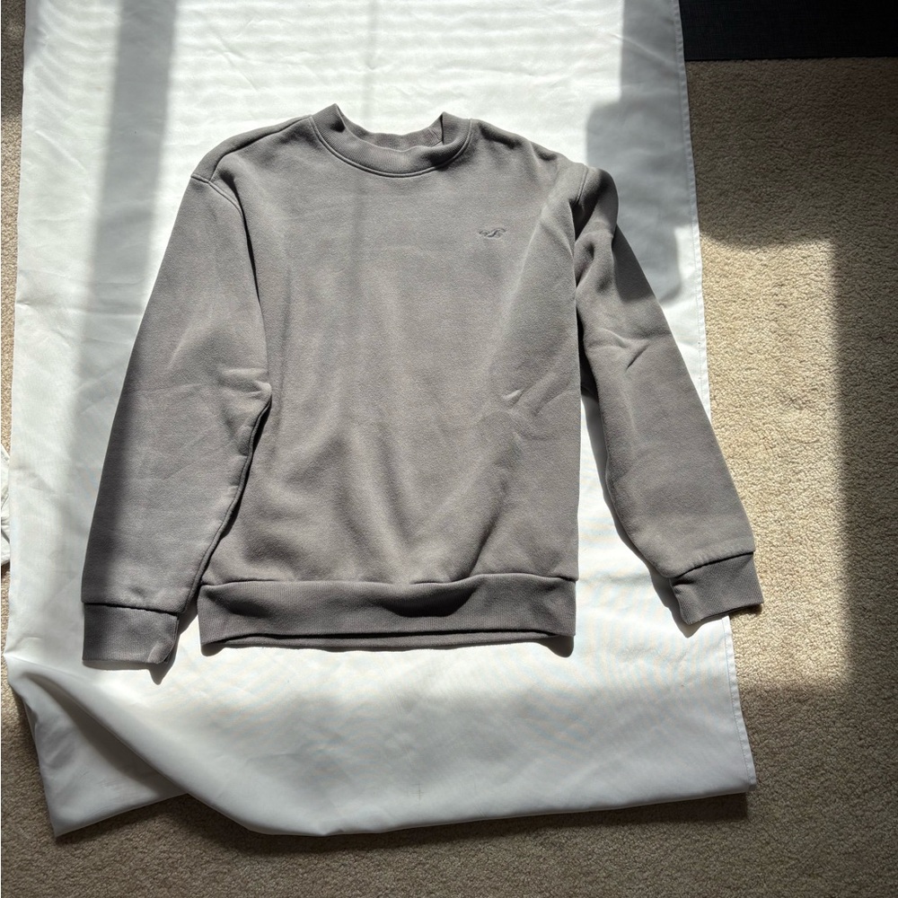 Hollister Men's Crewneck Sweater in Charcoal